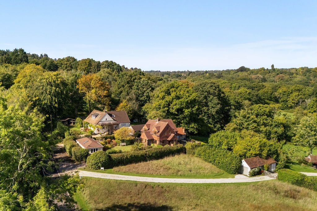 Property photo 1 of 35