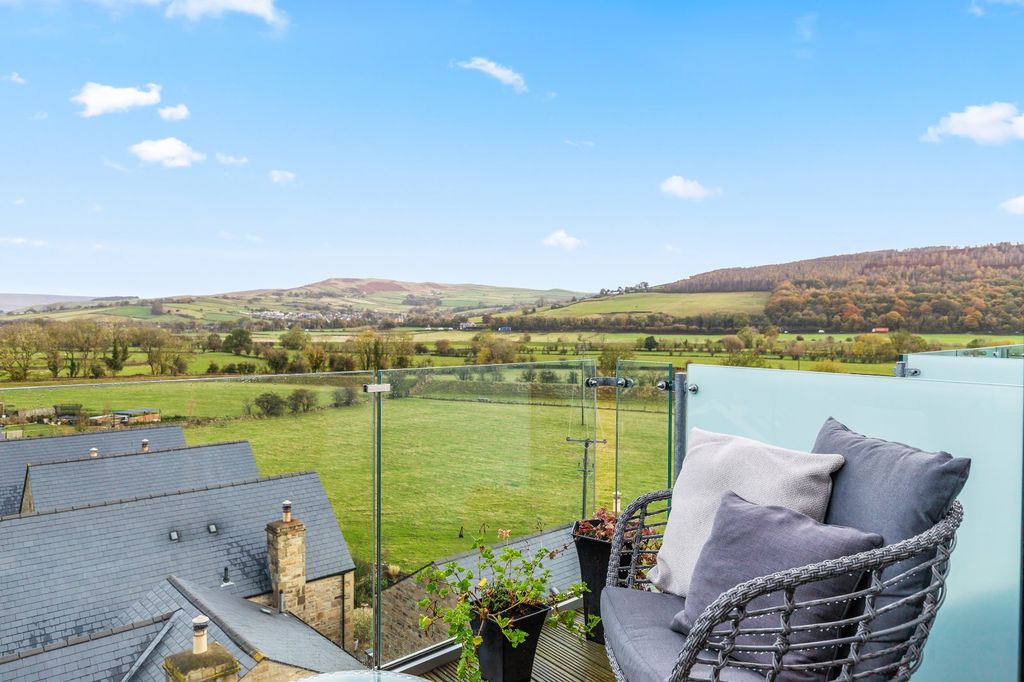 Property photo 2 of 35 Picture No. 02