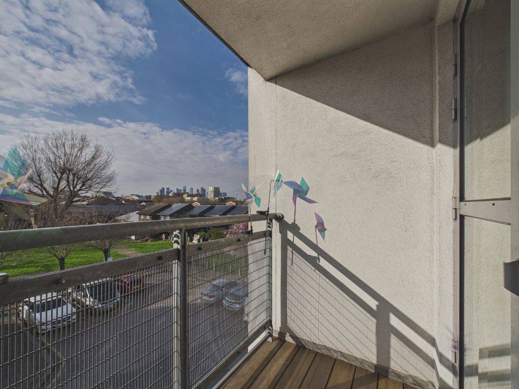 Property photo 3 of 10 5084495