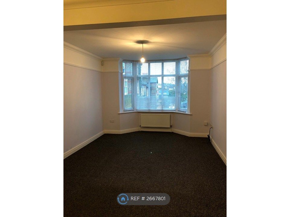 Property photo 3 of 15 Living/Dining Room