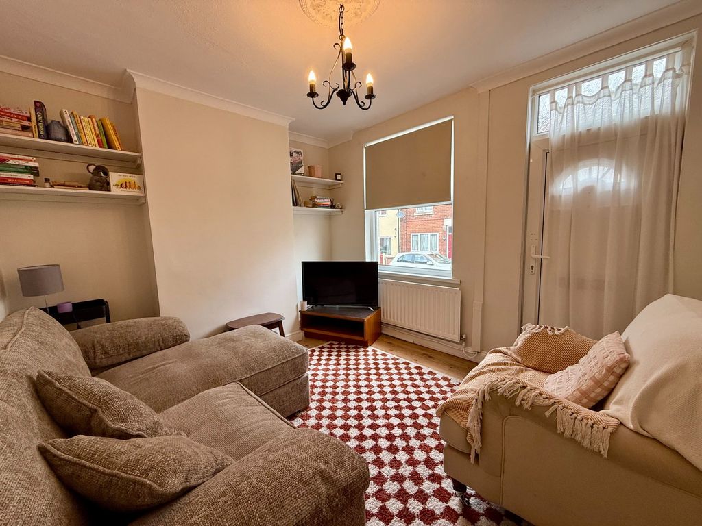 Property photo 2 of 15
