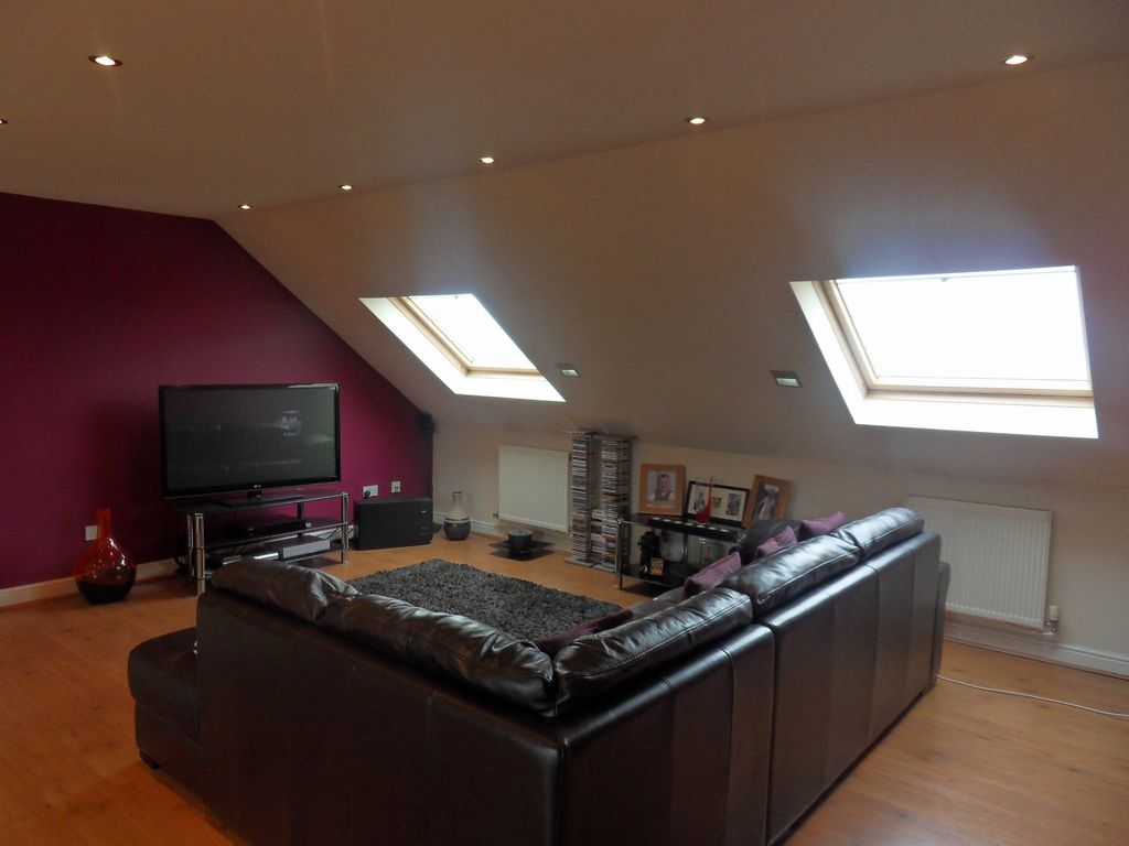 Property photo 3 of 6