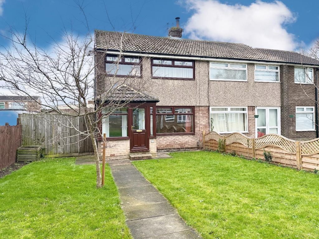 Property photo 1 of 17 External