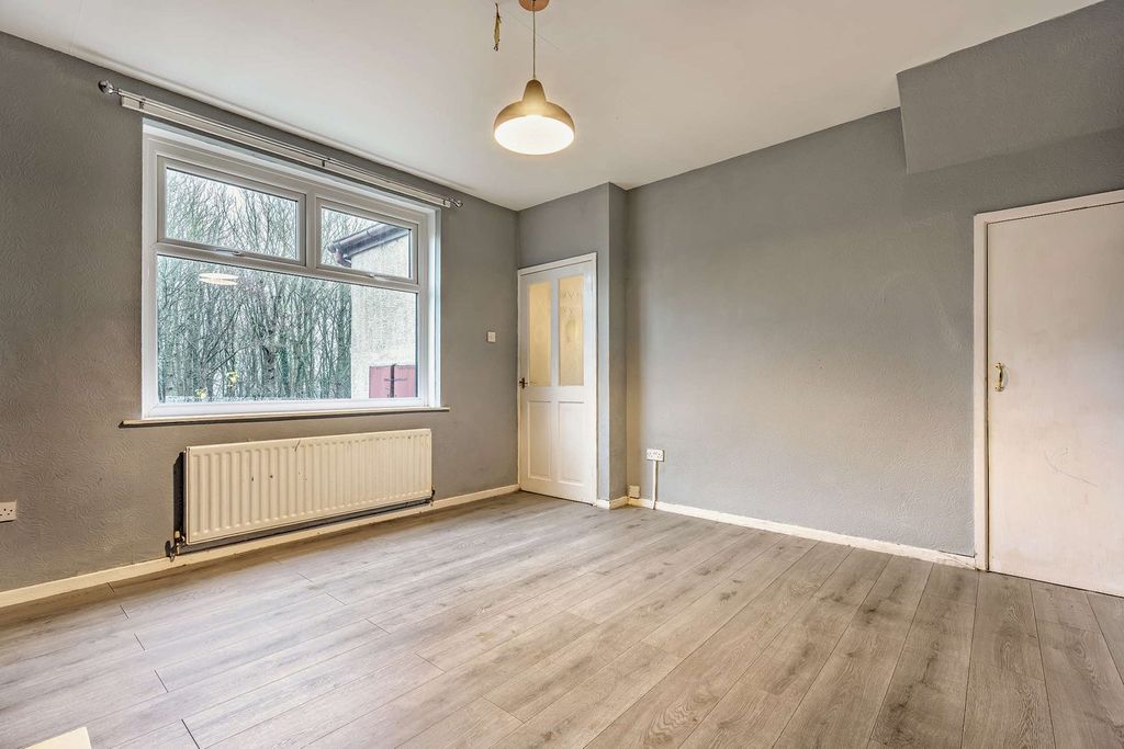 Property photo 2 of 29