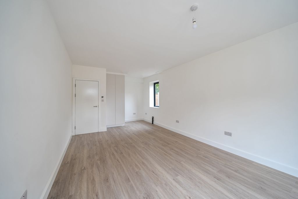 Property photo 3 of 15 1138583 (3)