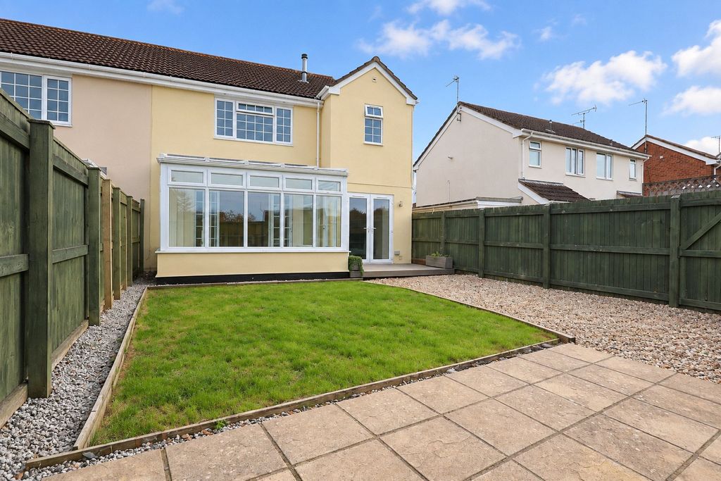 Property photo 2 of 20 Picture No. 01