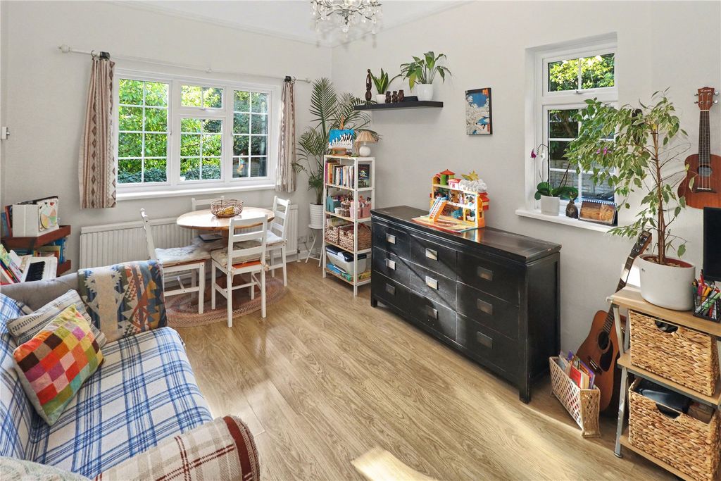 Property photo 3 of 10 Picture No. 25