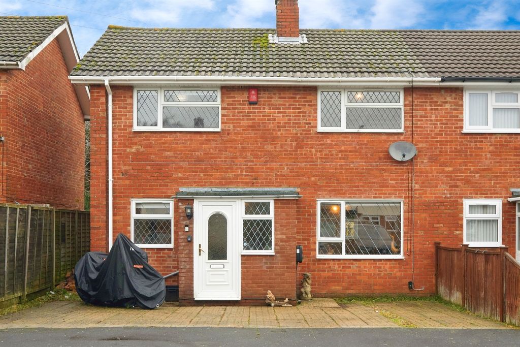 Property photo 2 of 21