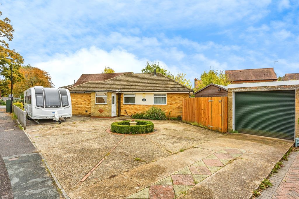 Property photo 1 of 17