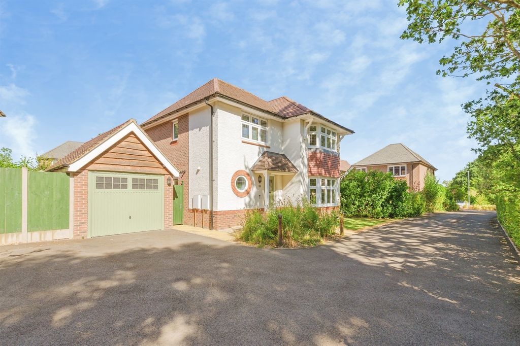 Property photo 1 of 19
