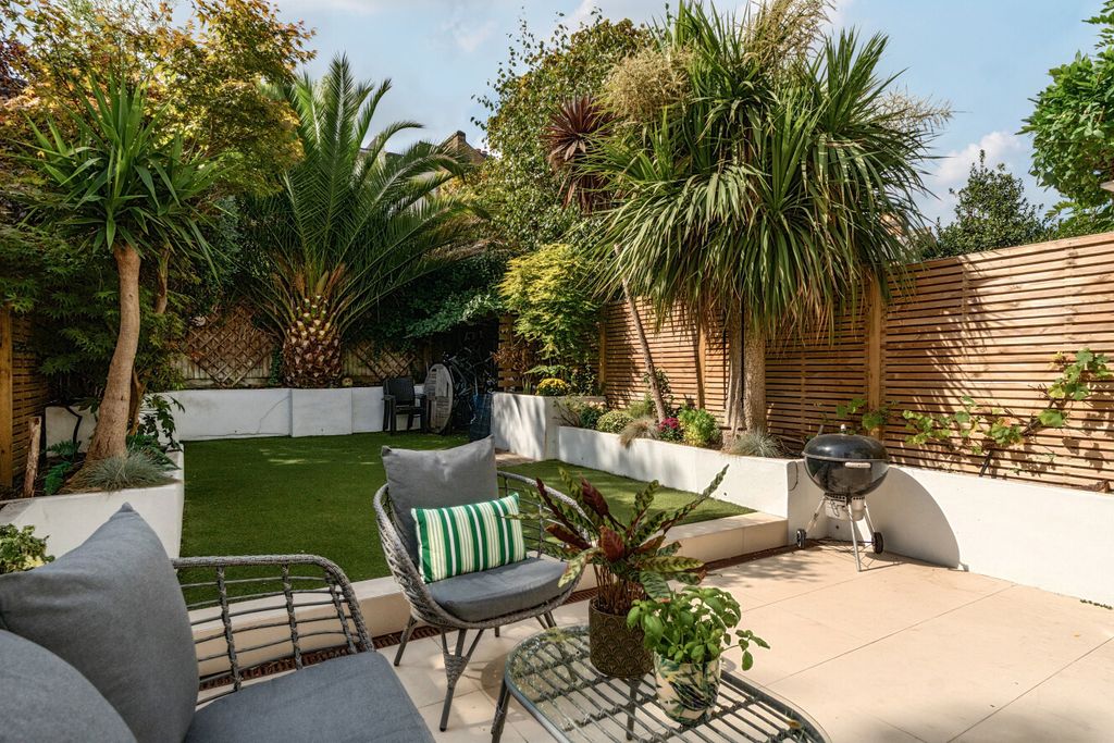 Property photo 3 of 14 1511013-5-1A03368...