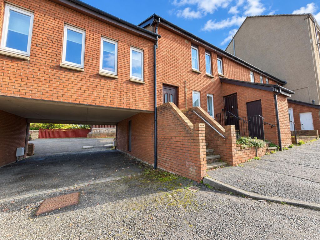 Property photo 2 of 7