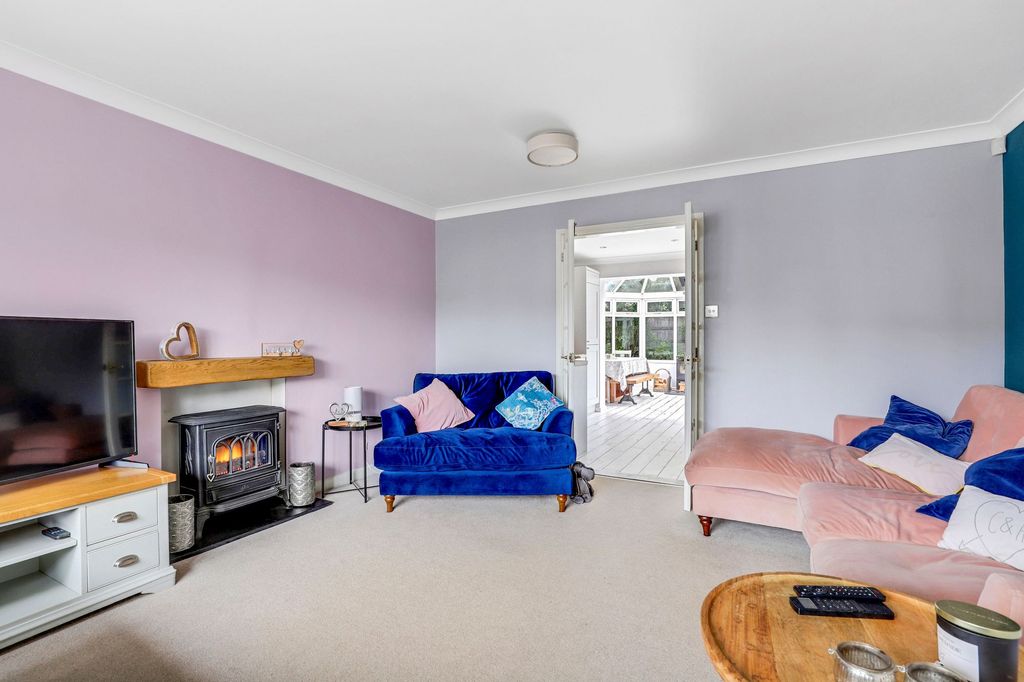 Property photo 3 of 22