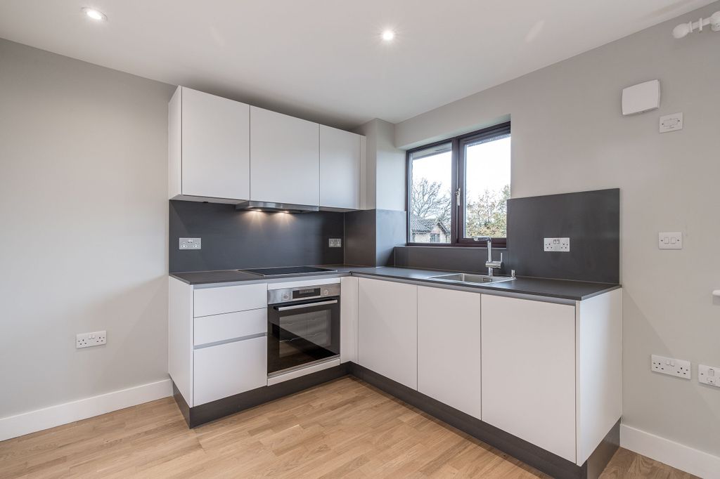 Property photo 1 of 9 Kitchen (Example)