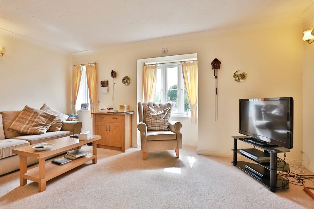 Property photo 2 of 15 Pbox-Img.Jpg