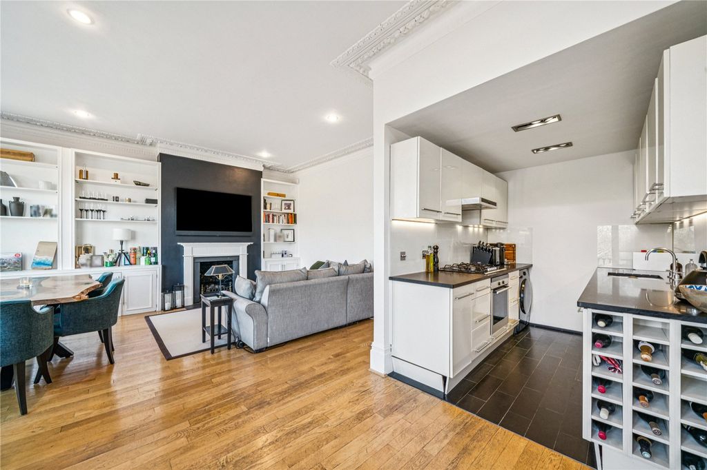 Property photo 3 of 9 Picture No. 06