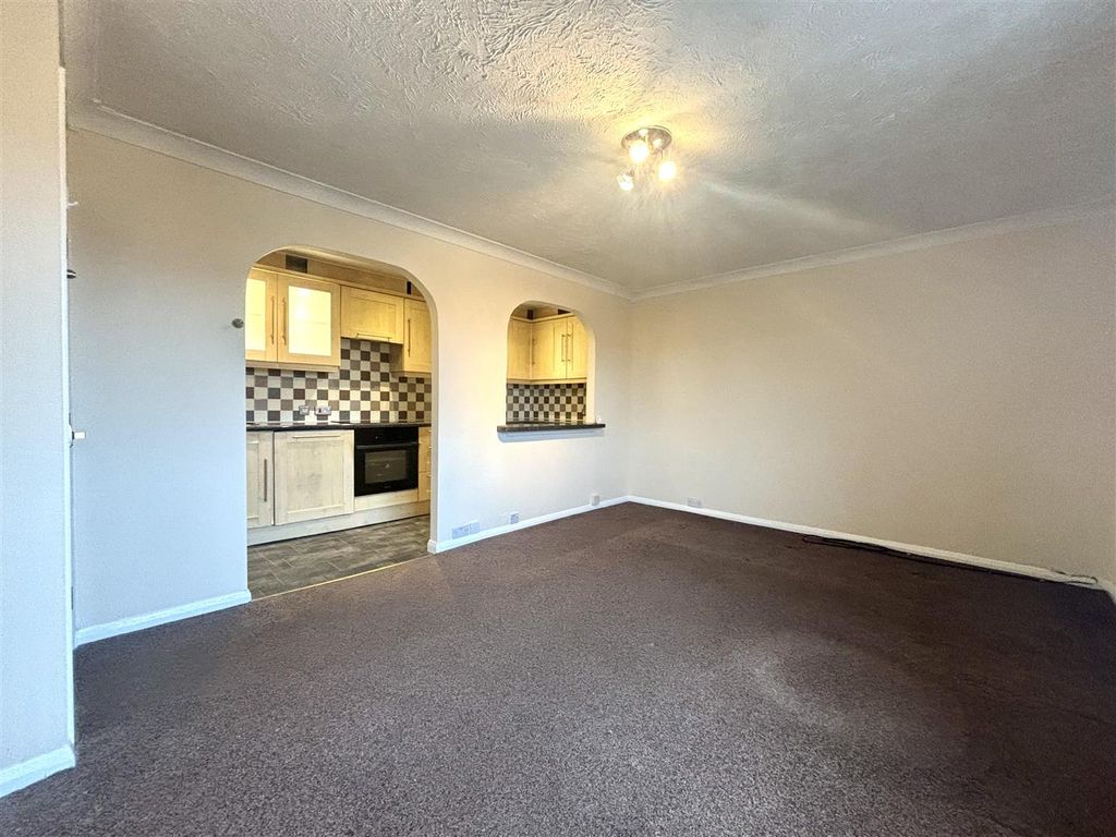 Property photo 2 of 6 Img_5526.Jpg