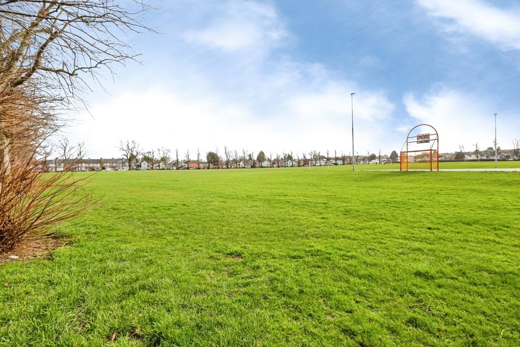 Property photo 2 of 22 Pbox-Img.Jpg