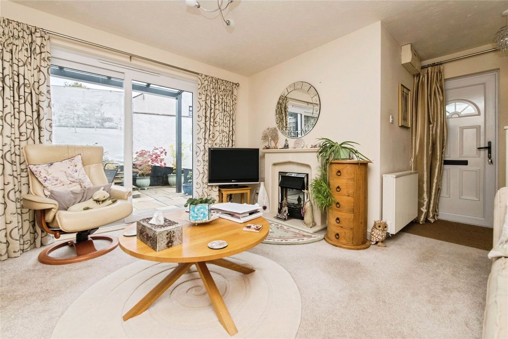 Property photo 3 of 15 Picture No. 21