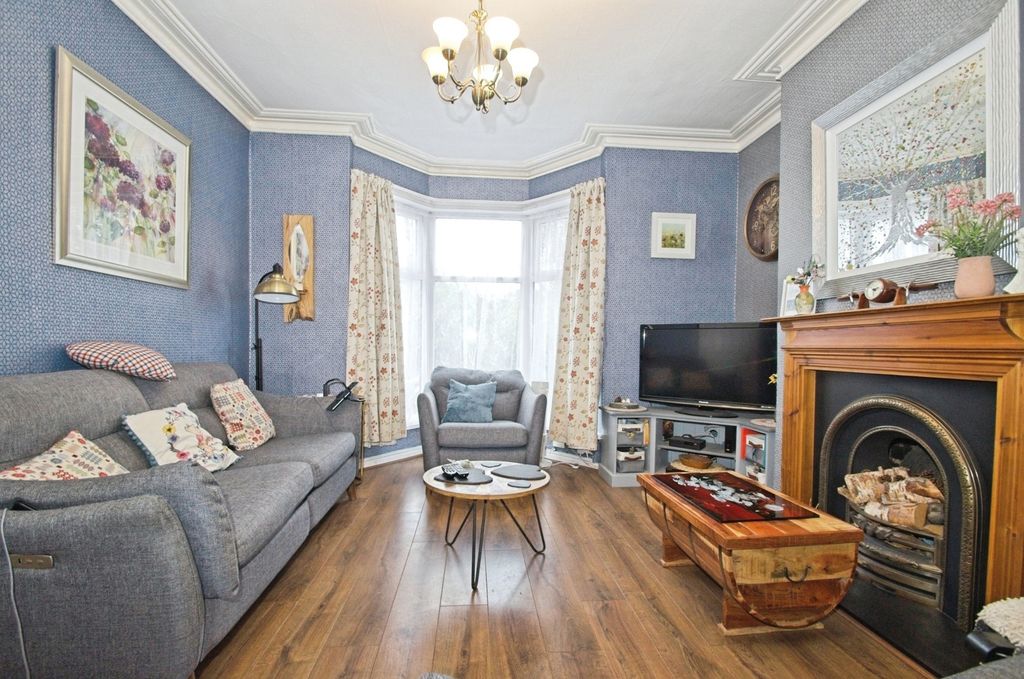 Property photo 2 of 16 Living Room