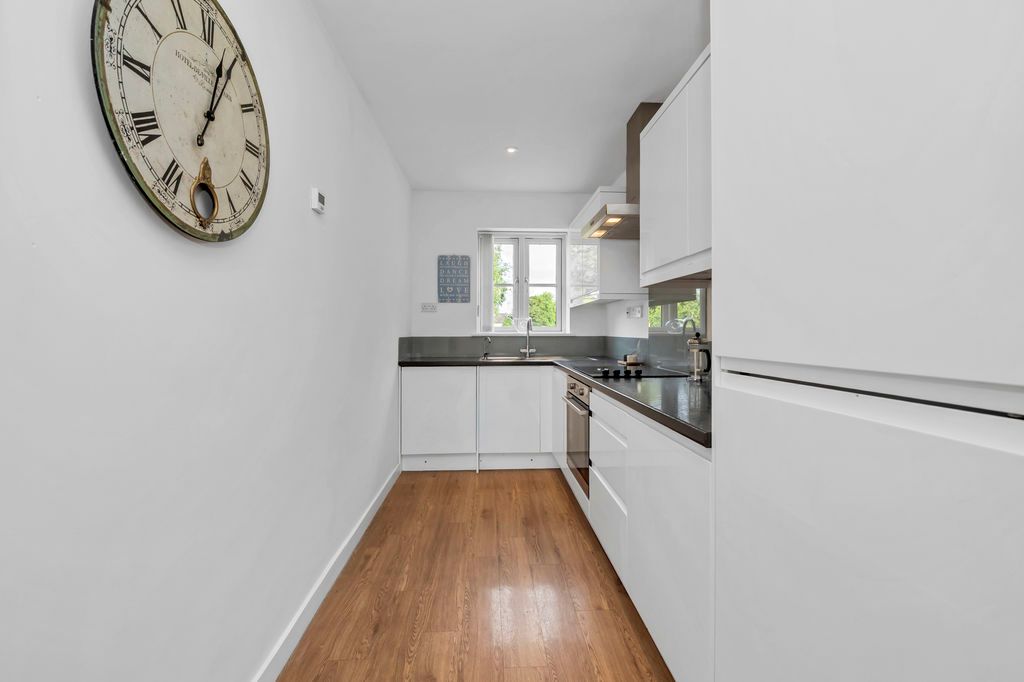Property photo 3 of 13 Kitchen