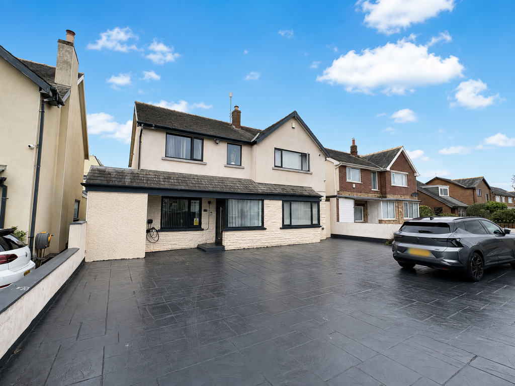 Property photo 1 of 33