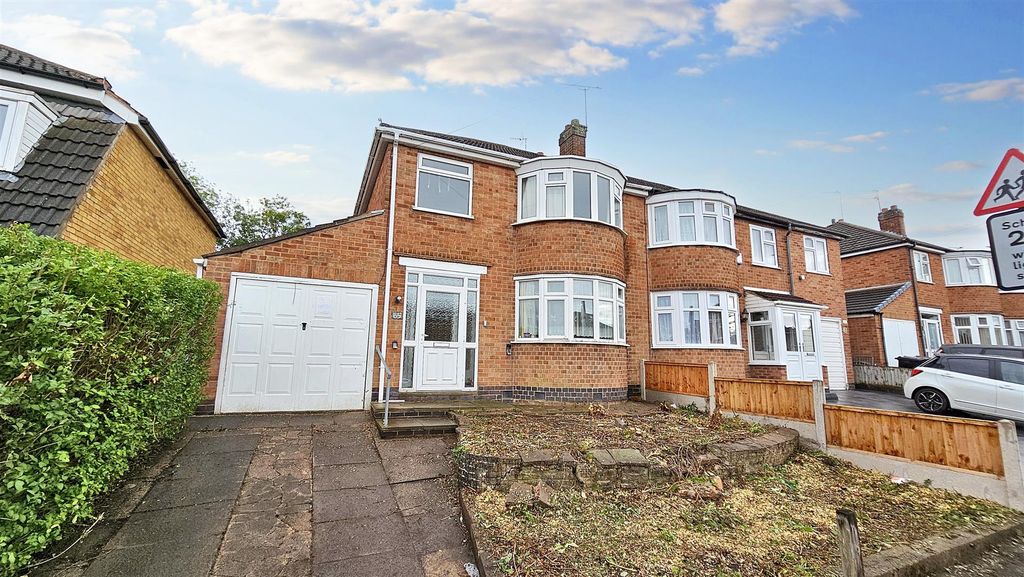 Property photo 1 of 10 1000065971.Jpg