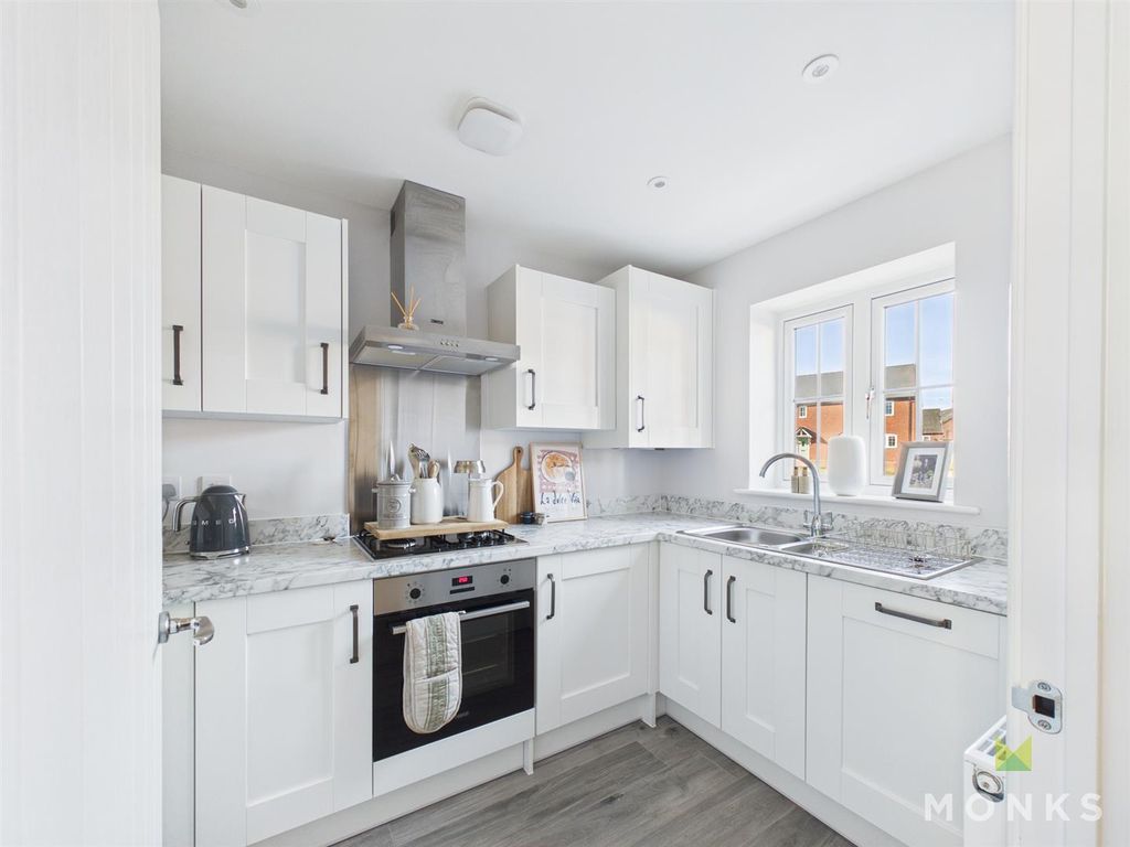 Property photo 3 of 15 Cam05160G0-Pr0074-Still009.Jpg