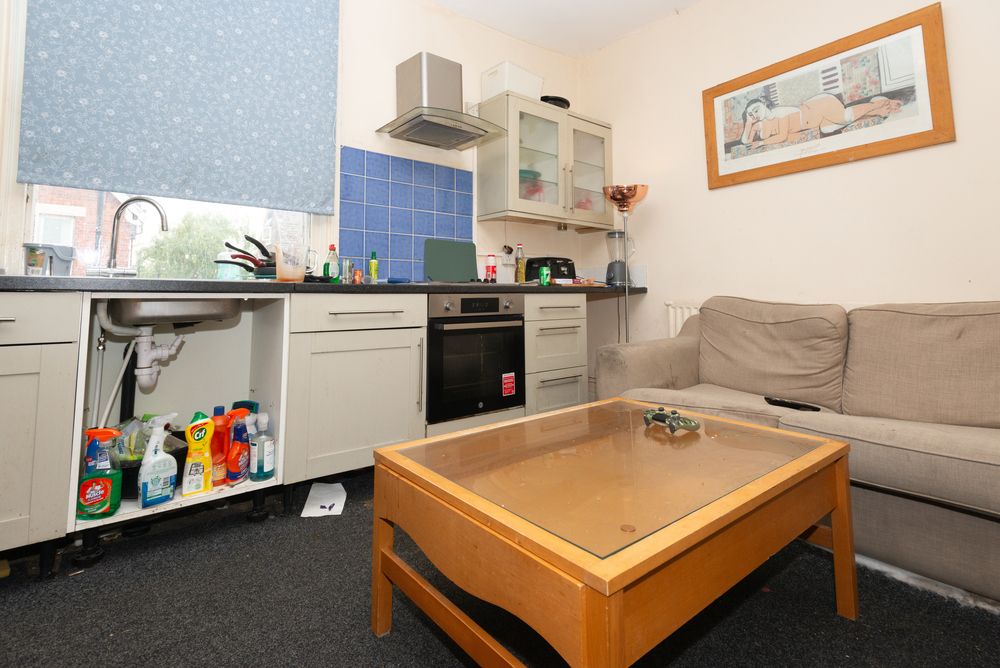 Property photo 3 of 25