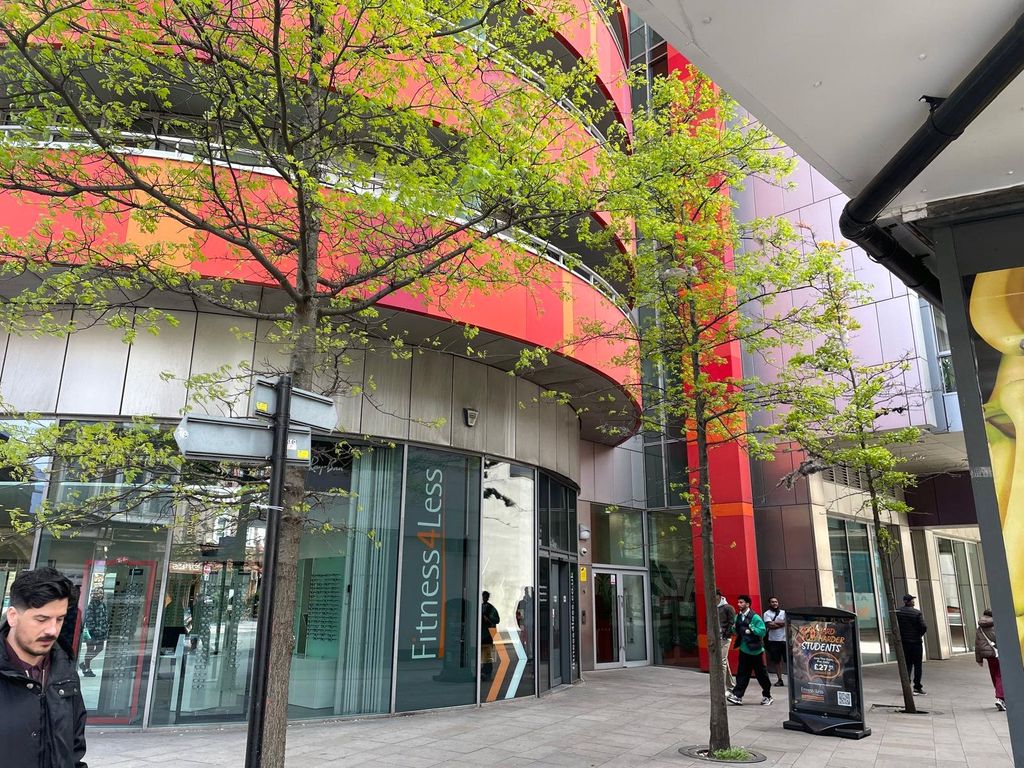 Property photo 3 of 17 Picture No. 01