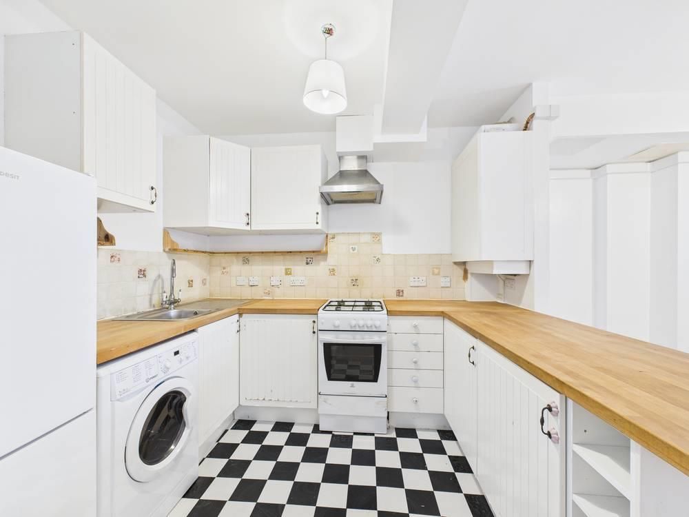 Property photo 3 of 8 8.Jpg