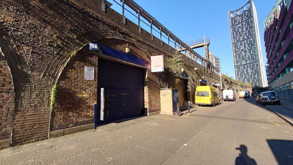 Property photo 1 of 4