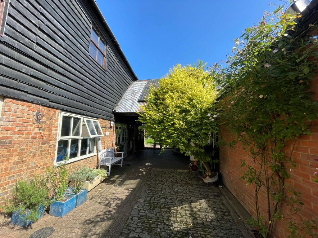 Property photo 3 of 9 Image00004.Jpeg