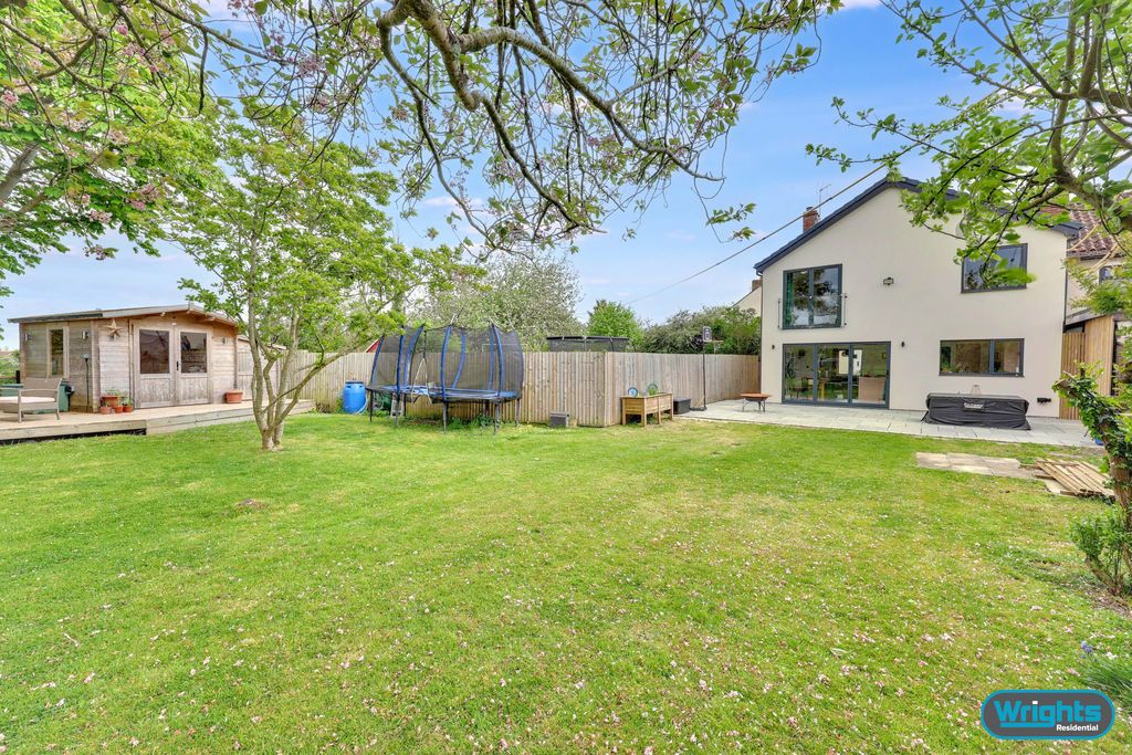Property photo 3 of 37 Photo 31