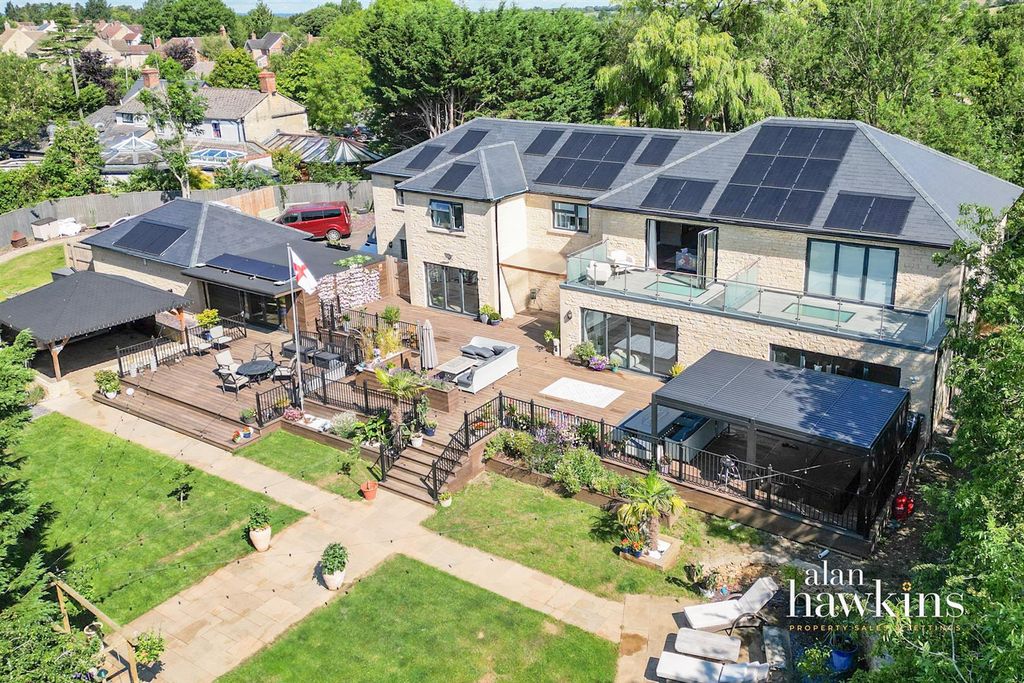 Property photo 3 of 30 Rear Aspect