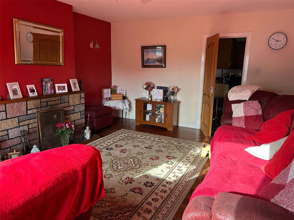 Property photo 3 of 18 Picture No. 50