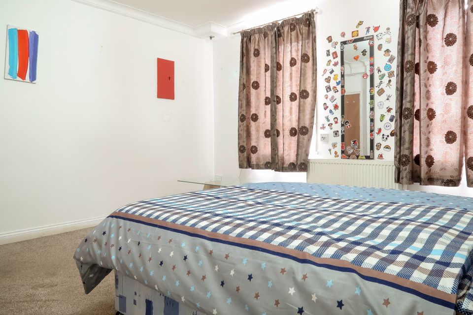 Property photo 3 of 13