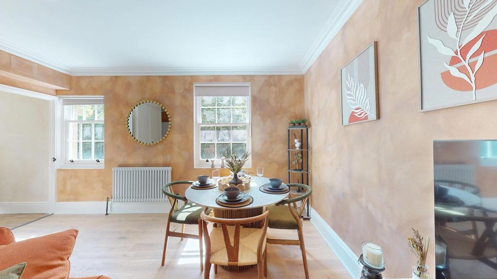 Property photo 1 of 11 Dining Room