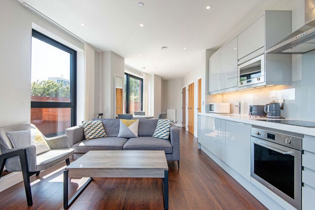 Property photo 2 of 7