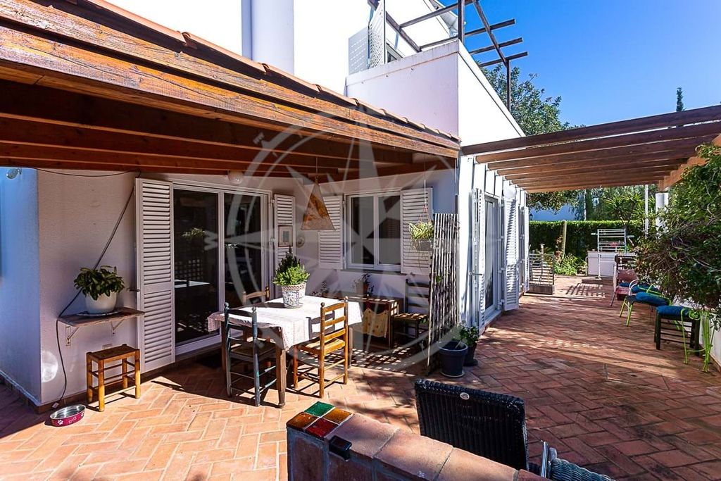 Property photo 3 of 25