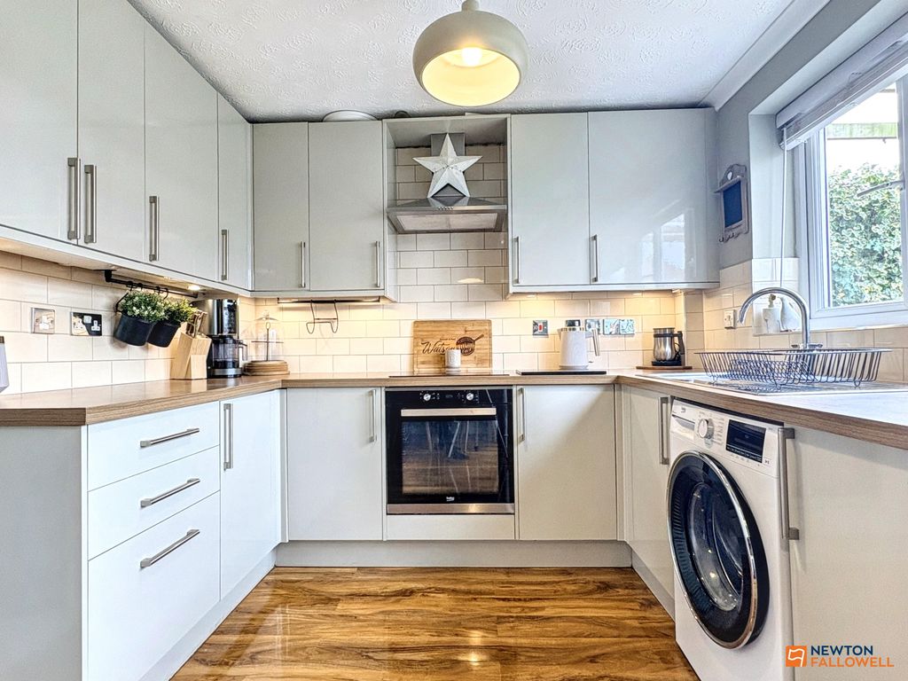 Property photo 2 of 29