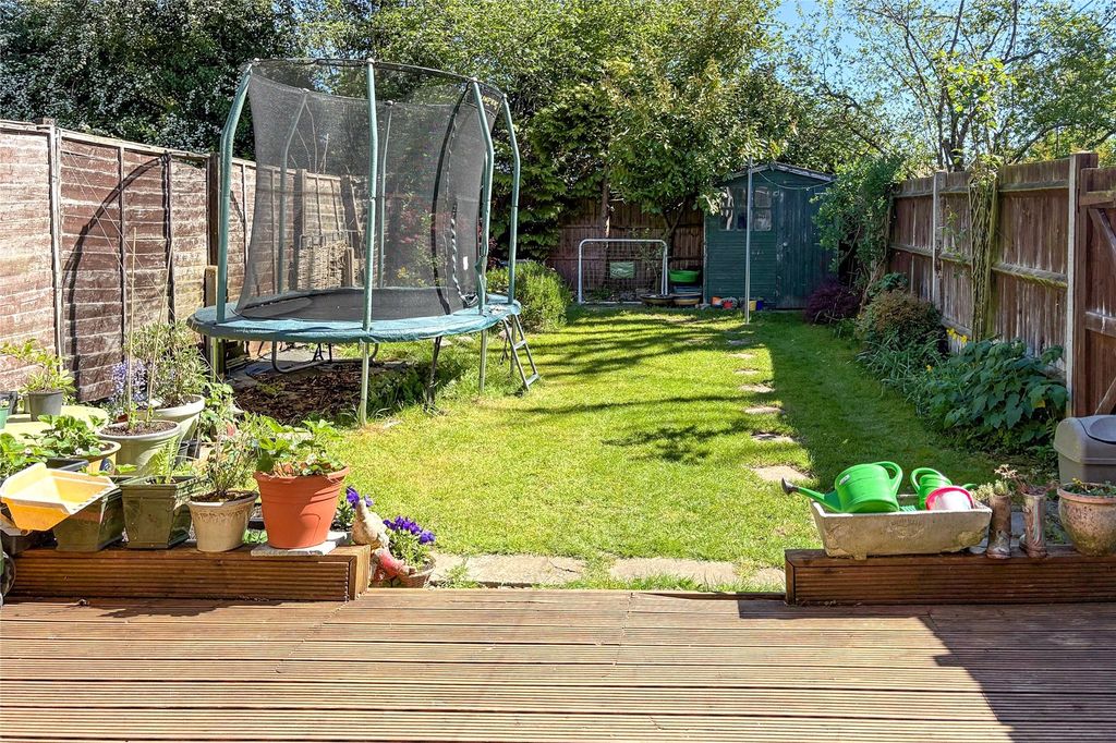 Property photo 2 of 16 Picture No. 28