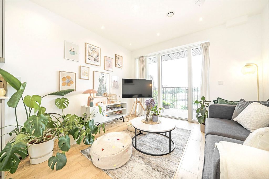 Property photo 2 of 8 Picture No. 01