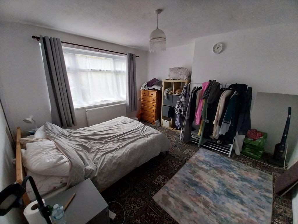 Property photo 3 of 10 Image