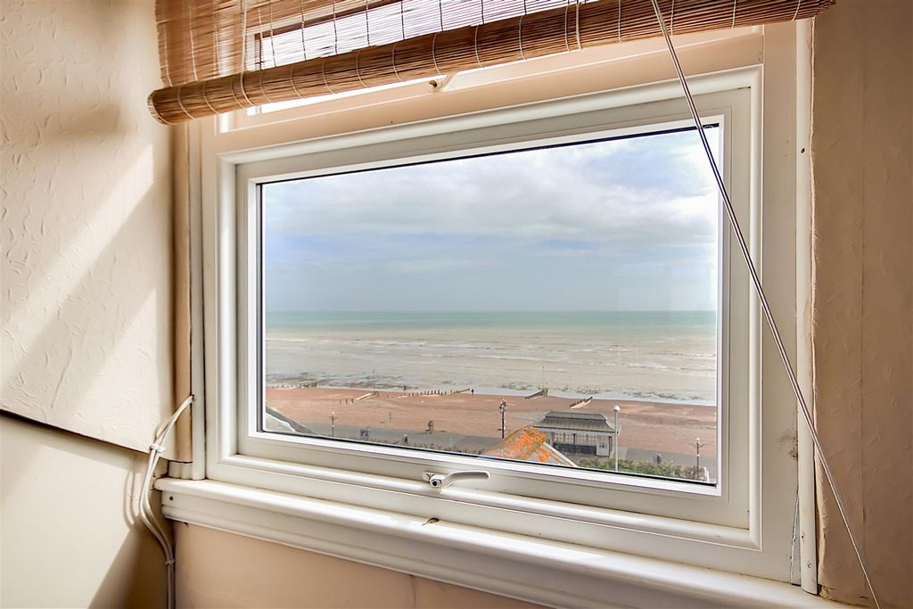 Property photo 2 of 12 Img_4121-Img_4123.Jpg