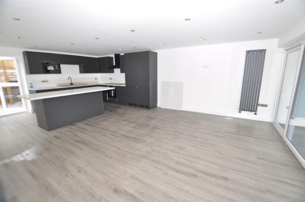 Property photo 2 of 17 Open-Plan Kitchen/Dining/Family Room