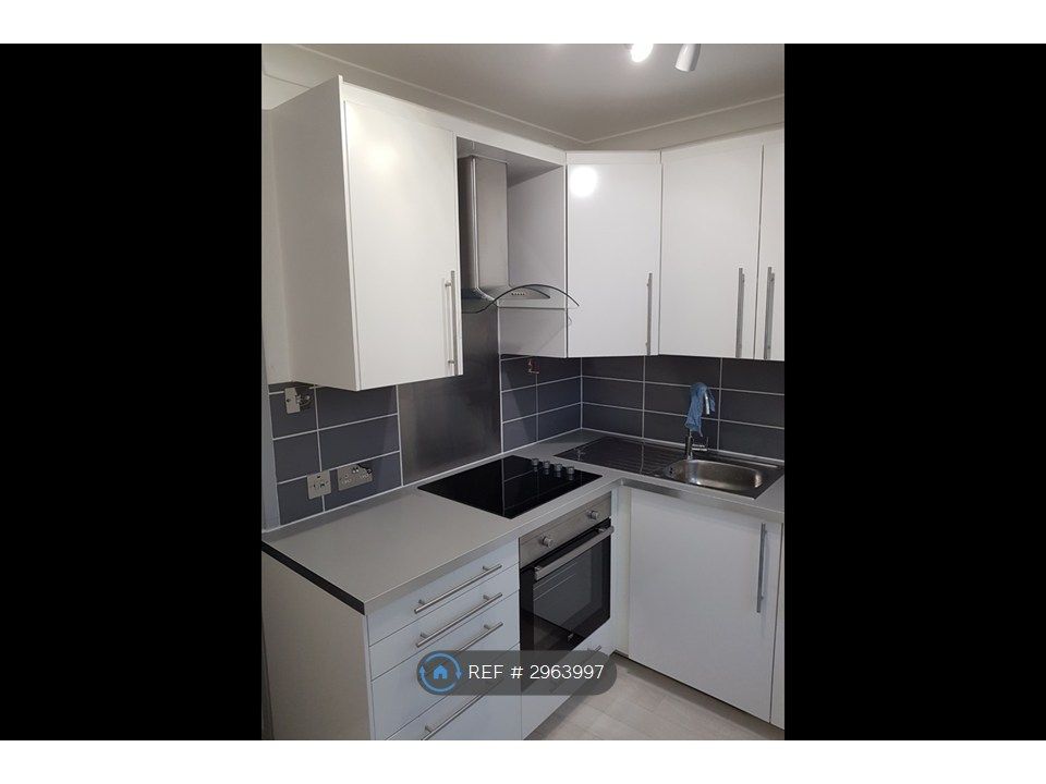 Property photo 1 of 16 Kitchen