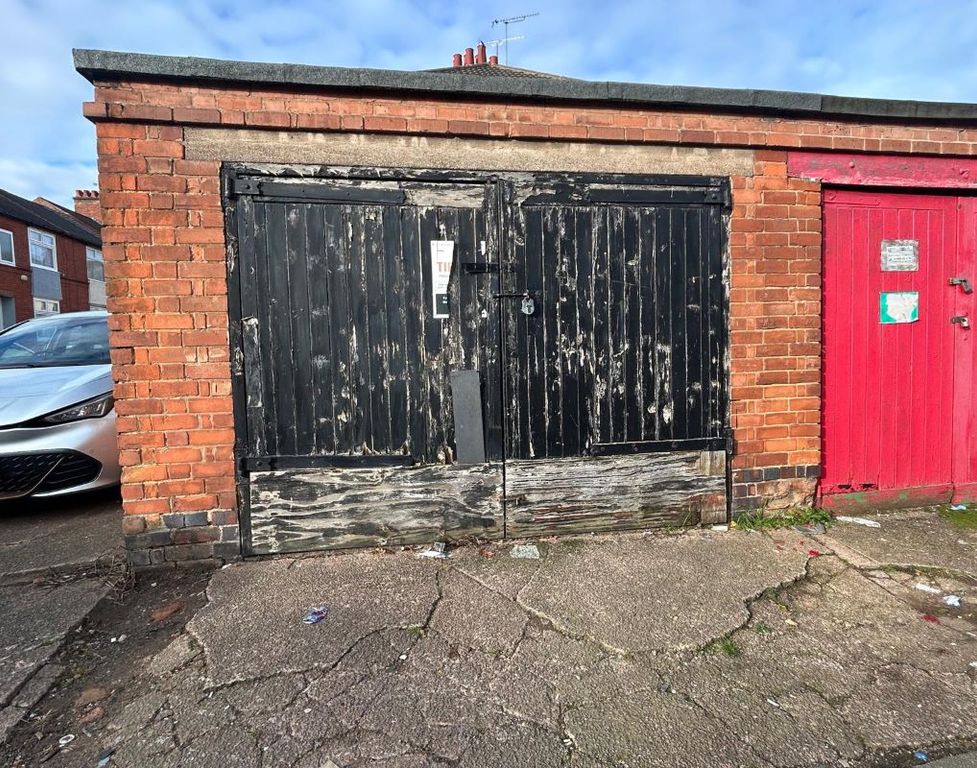 Property photo 3 of 3