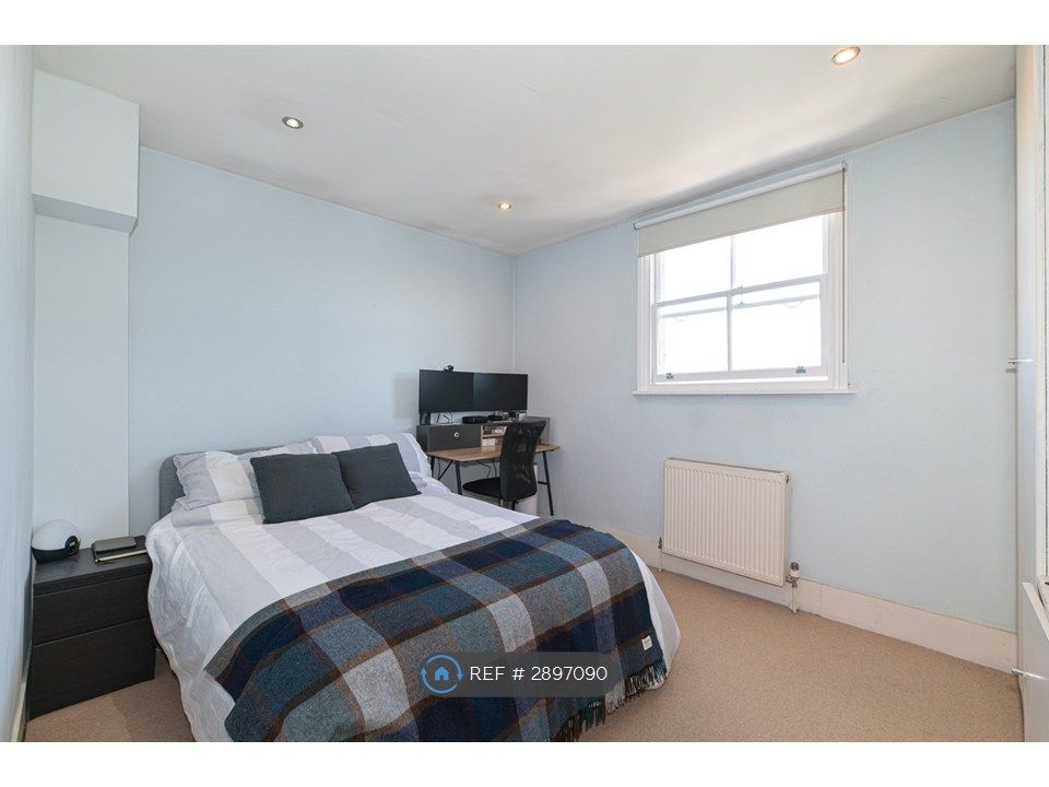 Property photo 3 of 18