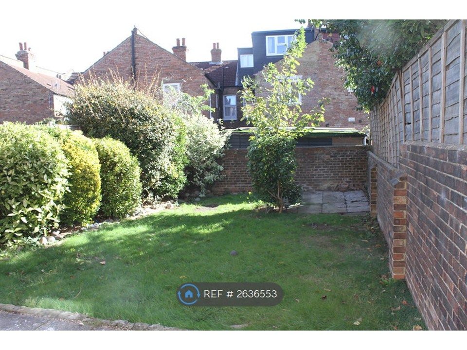 Property photo 2 of 24